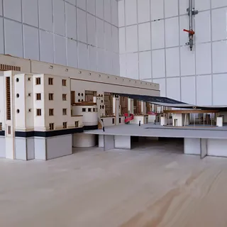Polychromie in der Industrie. Das Wasserkraftwerk: ein neues Kulturzentrum für Sitten