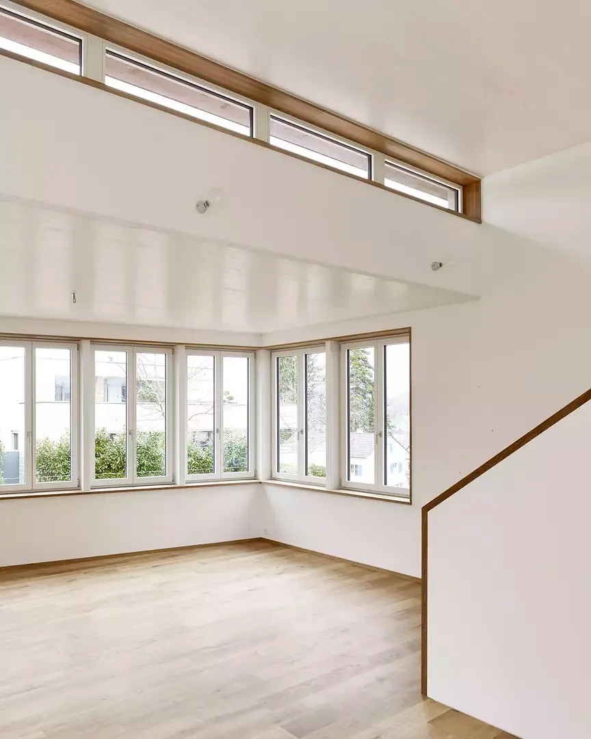 Fensterband zur Strasse