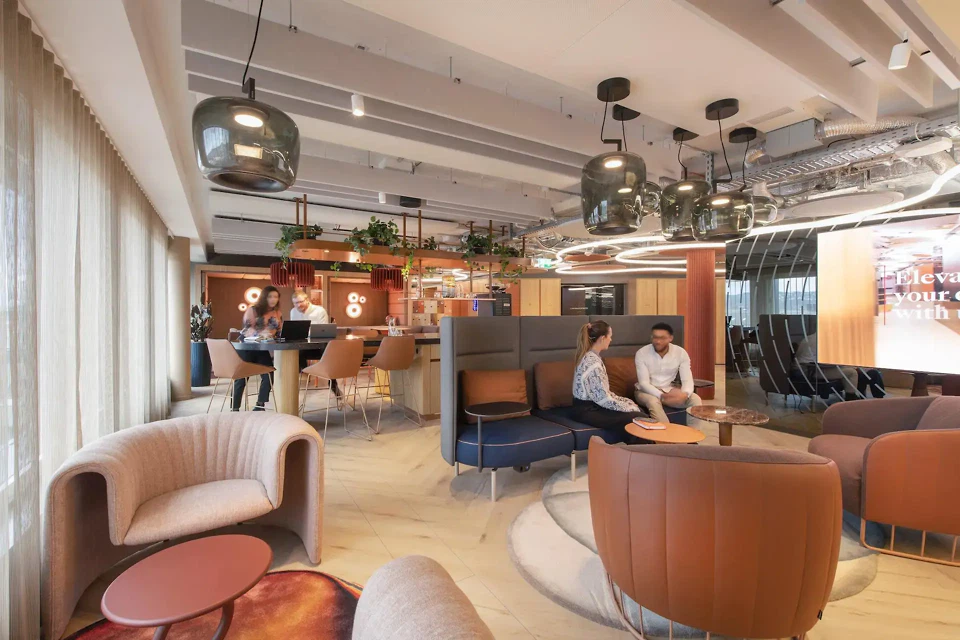MS Reinsurance Büro – Empfang und Coffee Hub
