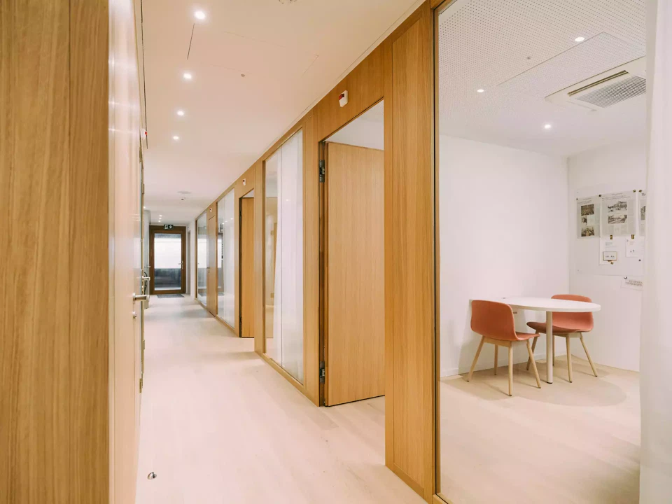 Nebenräume: Korridor Beratungsräume