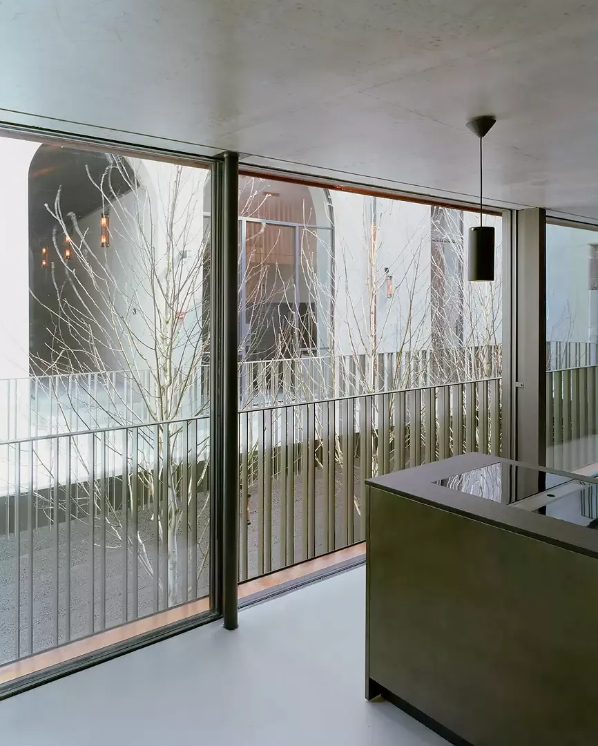 Cour_vue de l'intérieur