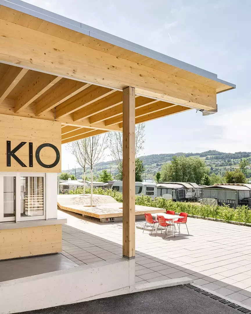Ecke_Kiosk_Piazza