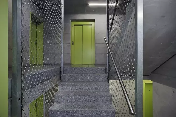 Intérieur cage d'escalier