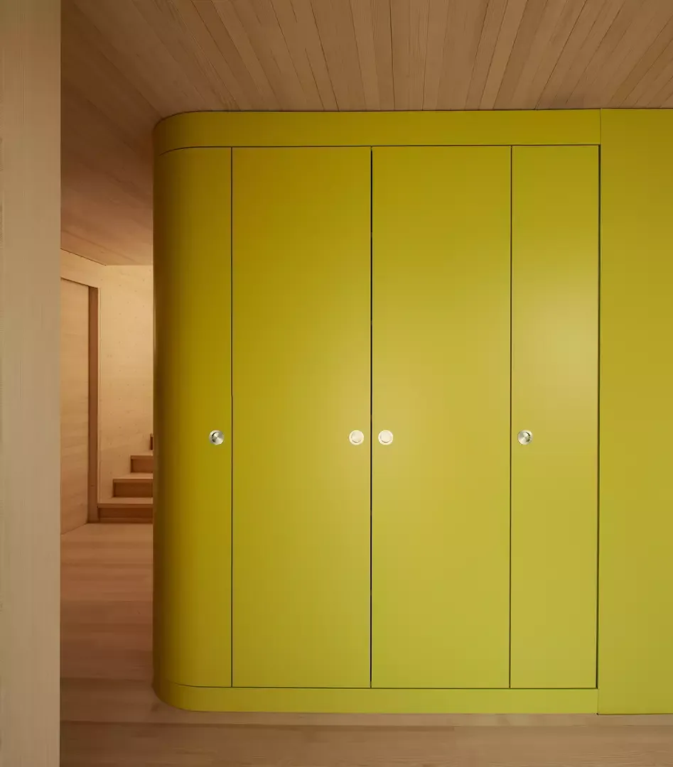 Einbauschrank