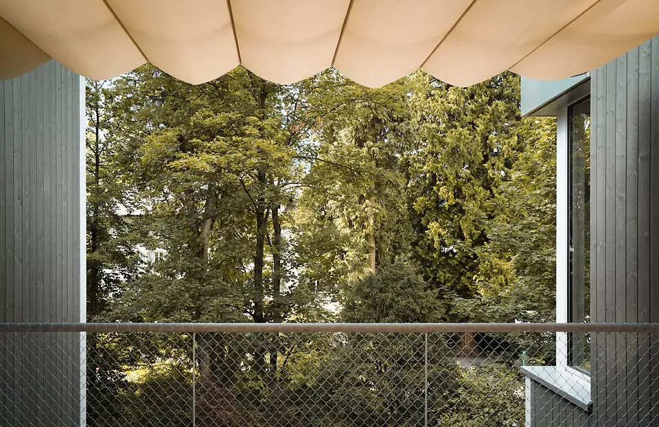 Dachterrasse Blick in Park