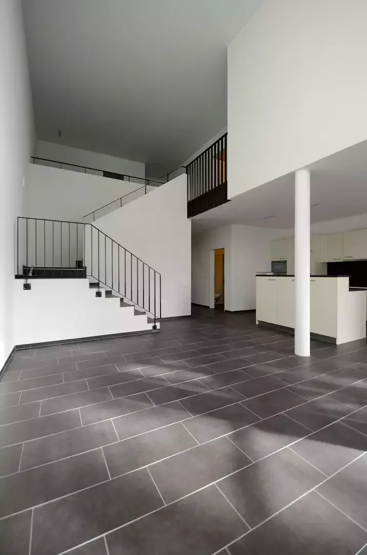 Salon sur deux étages