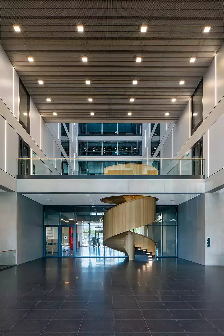 Atriumbau - Foyer