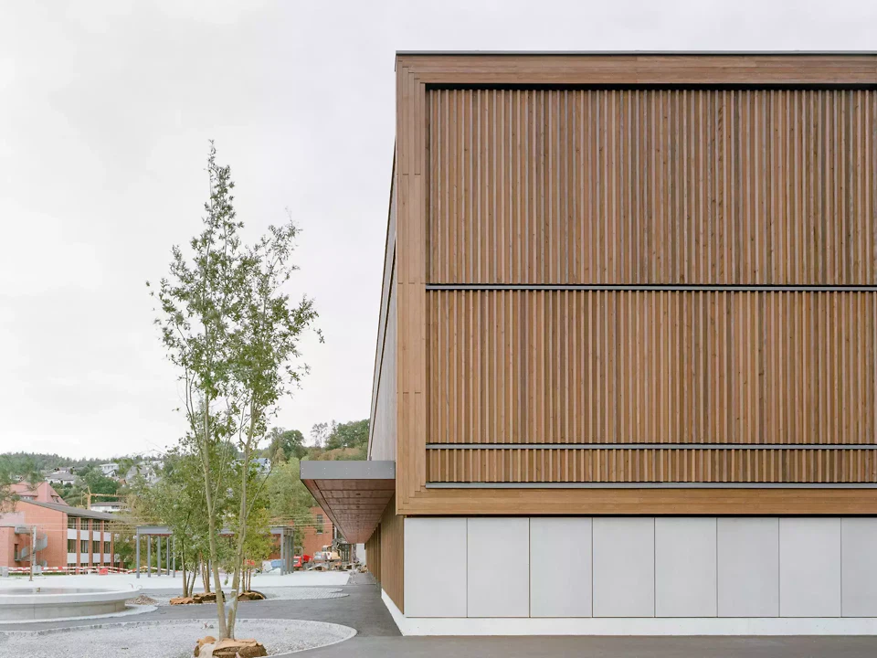 Volumetrie und Fassadengliederung im Dialog mit dem Kontext