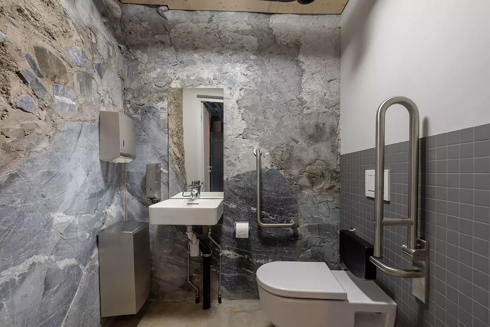 WC