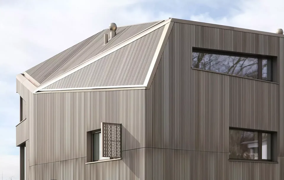 Fassade Nordseite mit Lochfenster