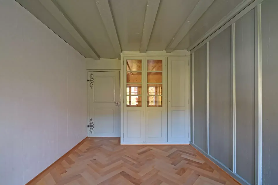 Kolinplatz 19 - 2. OG Zimmer