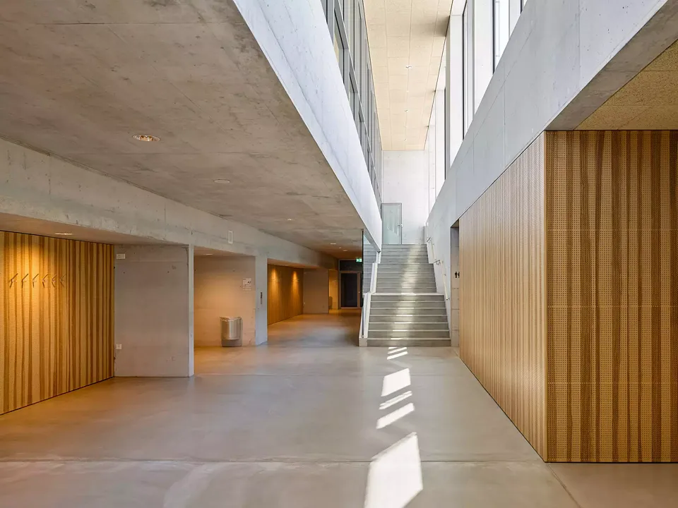 Kaskadentreppe Zugang Galerie