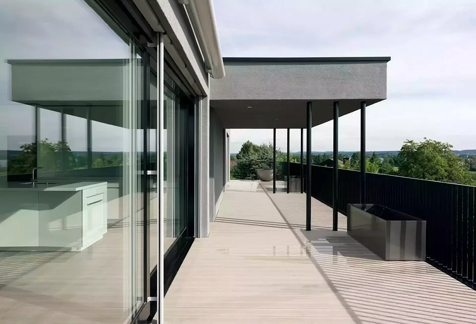 MFH Maur, Terrasse 1