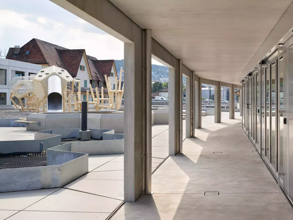 Halböffentliche Hofebene