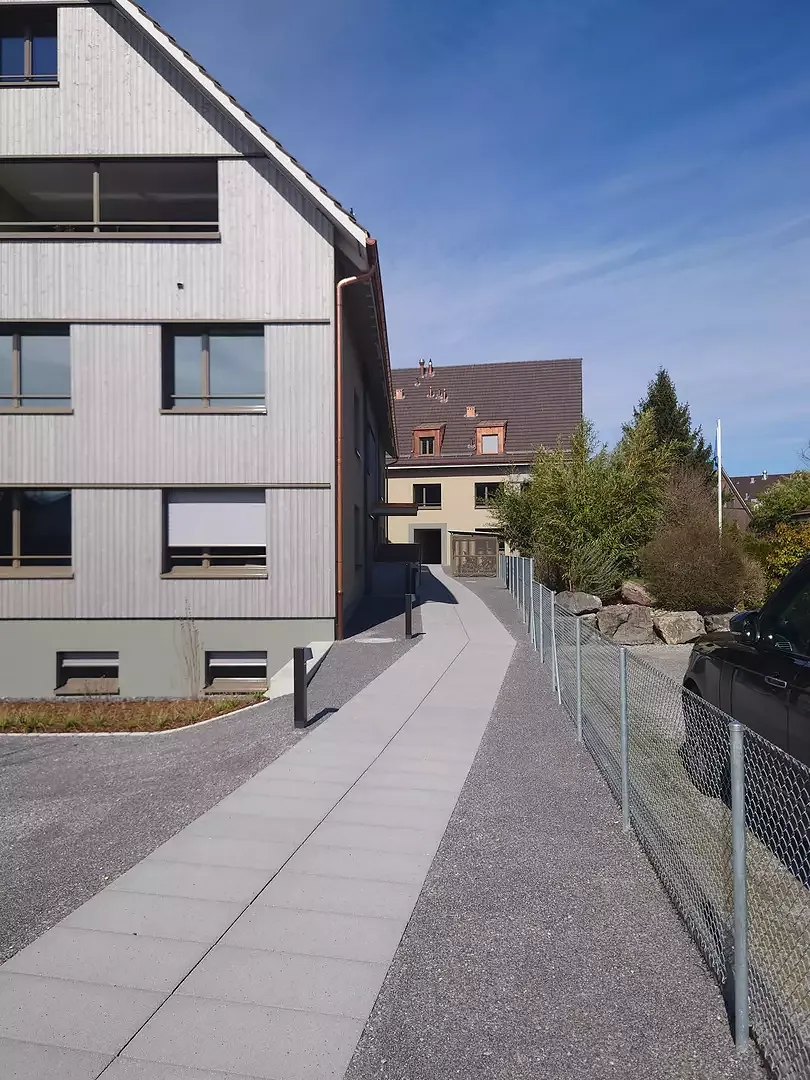 Zugangsweg Haus D