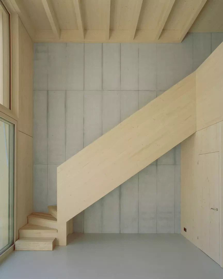 Treppe Wohnbereich Haus Mitte