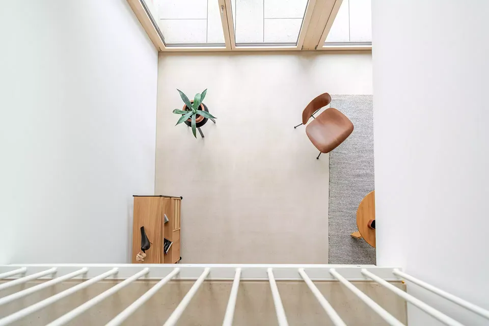 Galerie avec vue sur le séjour