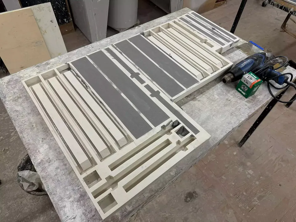 Reproduction des éléments préfabriqués en béton à l'échelle 1:20