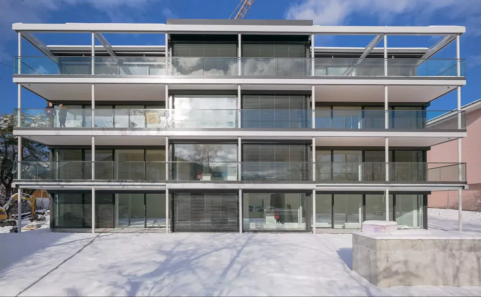 Südfassade Mehrfamilienhaus Büalch