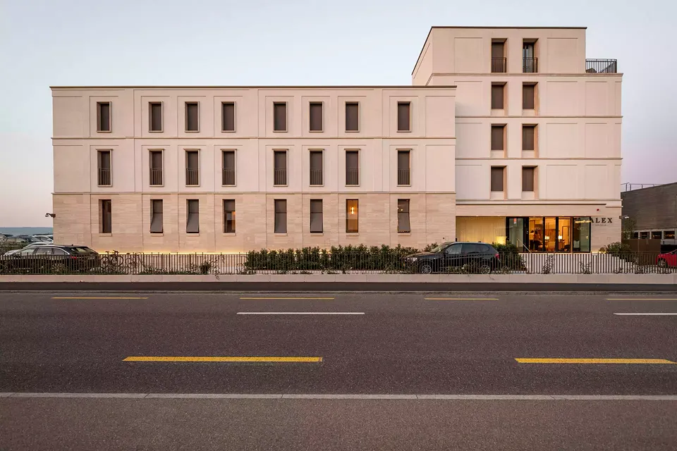 Fassade Strassenseite