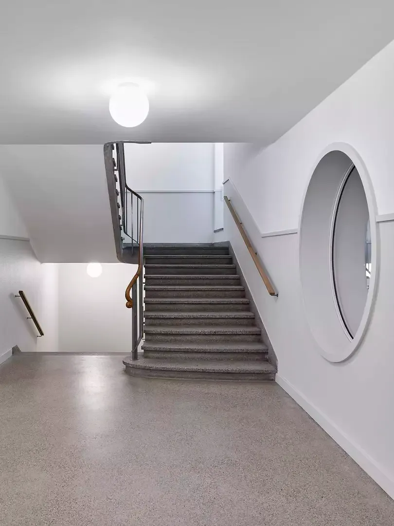 Entrée, Treppenhaus Schützengasse 37, Durchblick Speisesaal