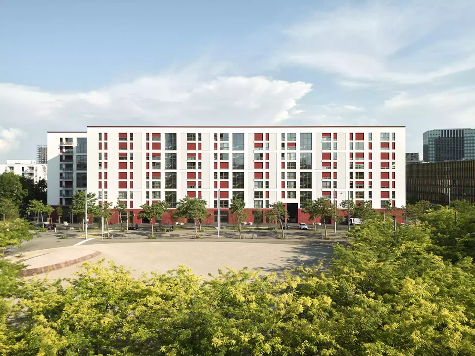 Vue aérienne de la façade depuis le Leutschenpark