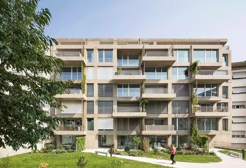 03_ids_meyerar_vue exterieure_frontale