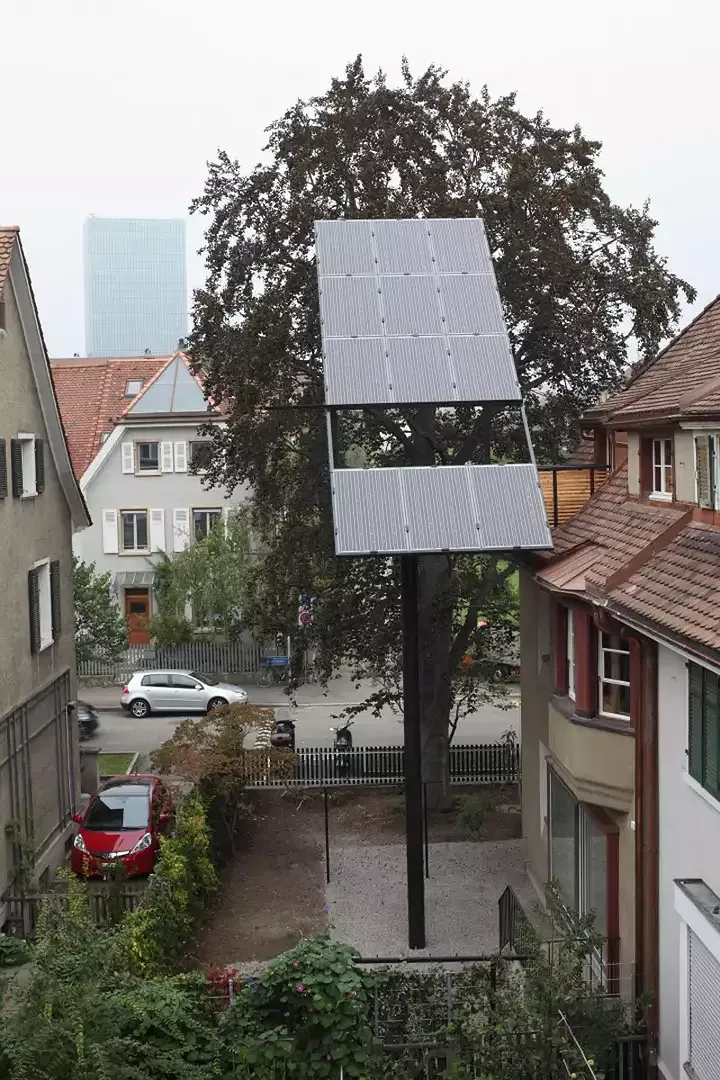 Loggia avec panneaux solaires
