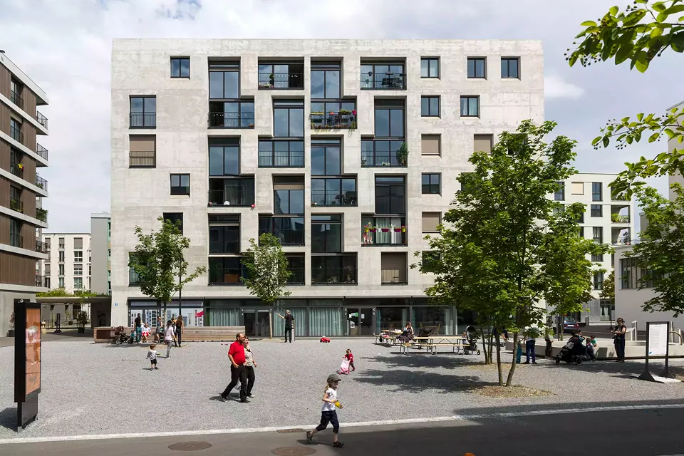 Haus G zum Hunzikerplatz