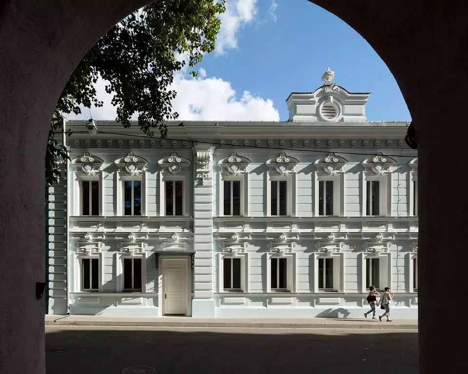 Ambassade de Moscou, Façade palais Ambassade