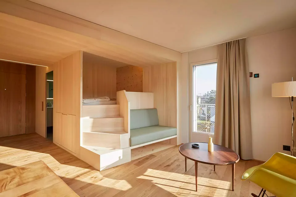 Mikrowohnung mit Raummöbel