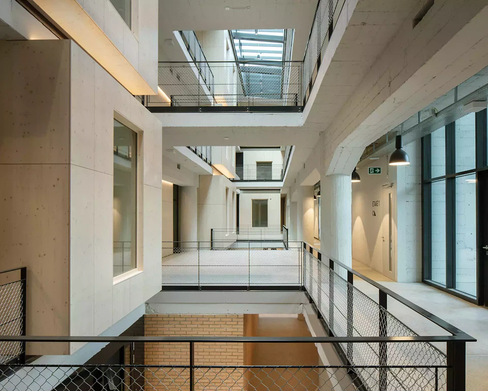 Vue de l'atrium au niveau 1