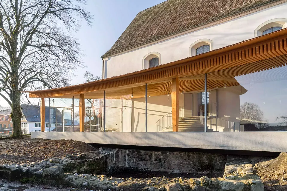 Foyer Künstlerhaus Boswil, über Mittelalter-Ruine