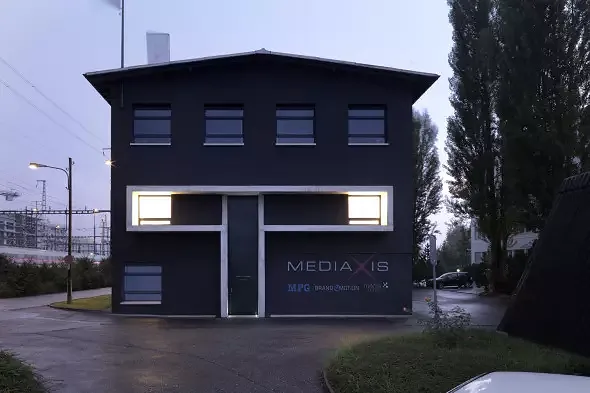 The Alien_Fassade