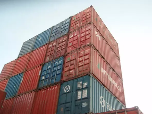 Schiffscontainer aussen