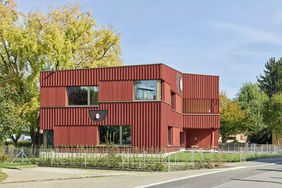 Ansicht ab Gjuchstrasse