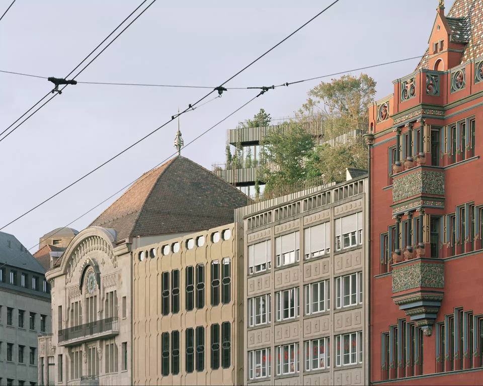 Blick vom Marktplatz mit Rathaus