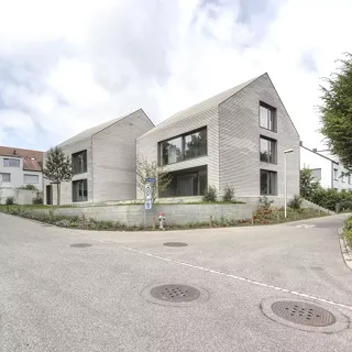 Häuser Adrina