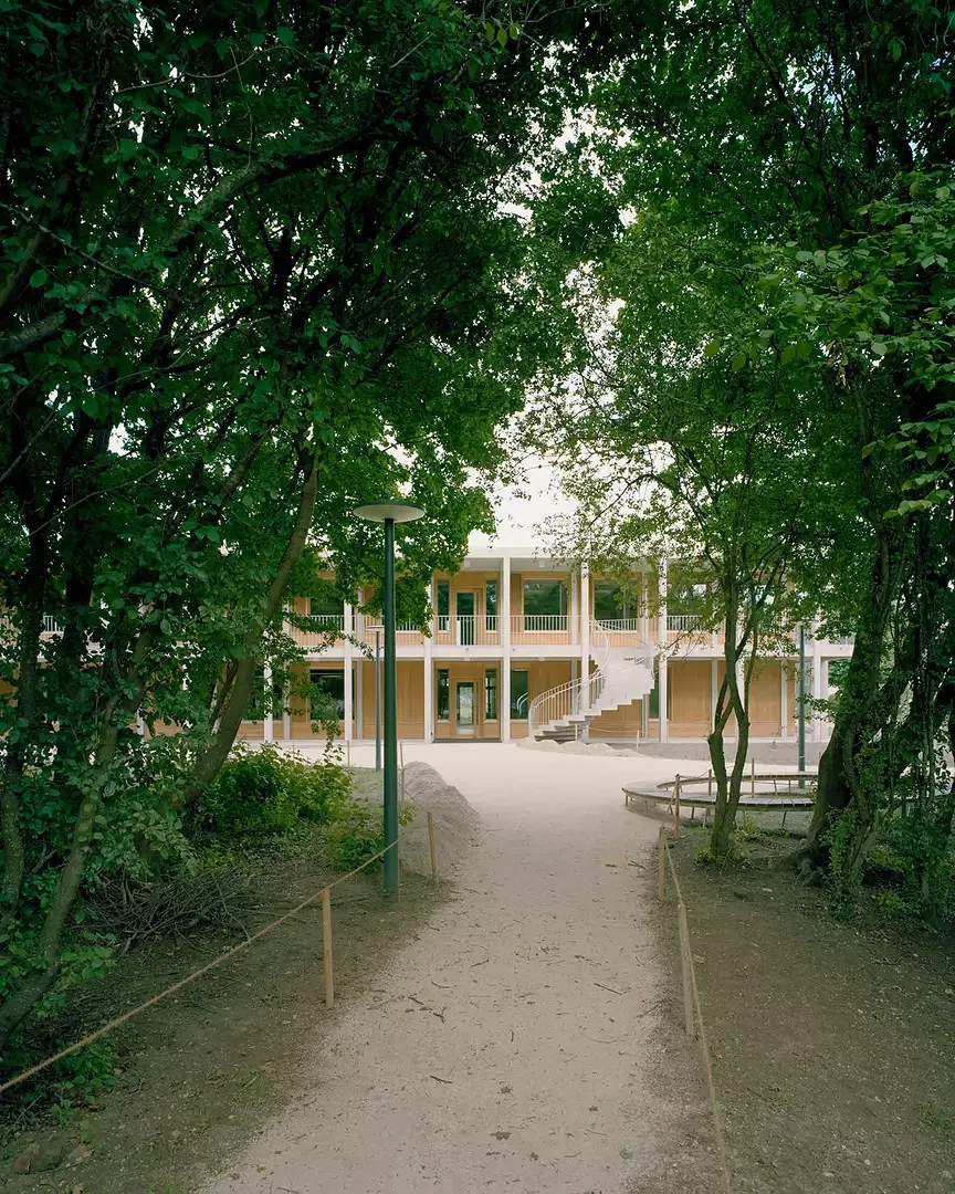 Zugang Erweiterungsbau