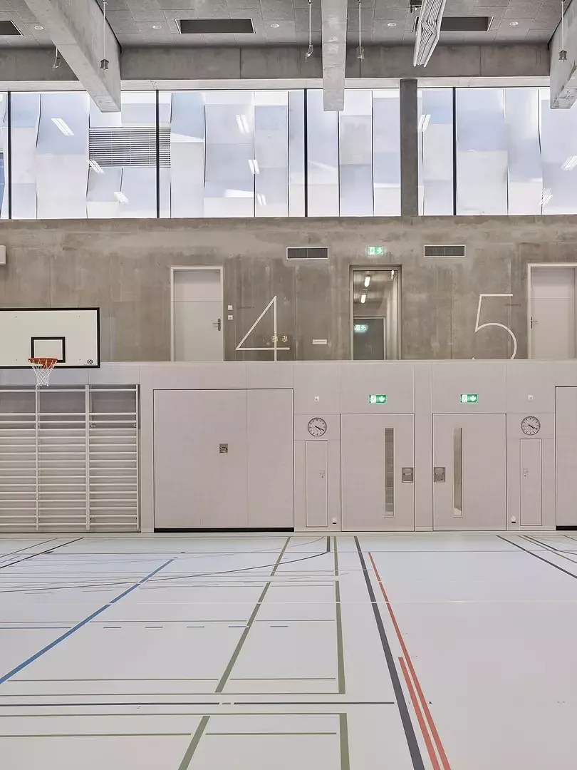 Hallenraum 6