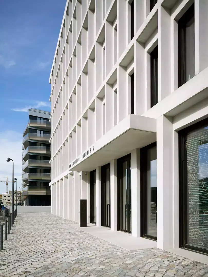 Bürogebäude am Hamburger Bahnhof, Berlin - Eingangssituation