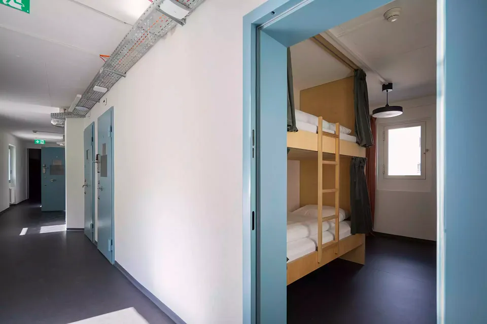 Passer la nuit en prison