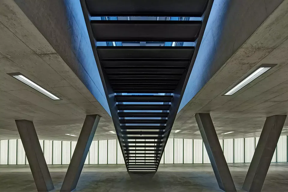 Quartierverbindung mit Perrontreppe