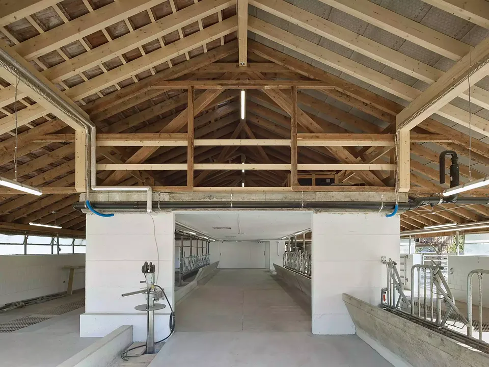 Der bestehende Stallanbau wurde leicht verlängert.