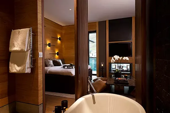 Suite 2