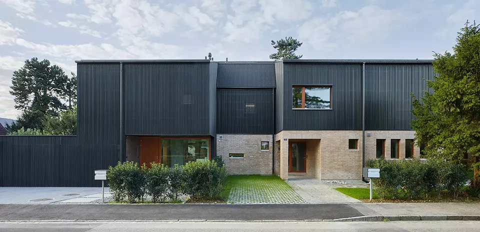 Aussenansicht strassenseitig 01