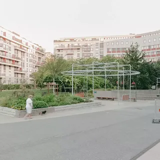 Végétaliser une dalle de parking