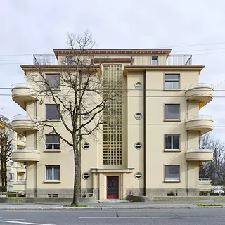 Surélévation de deux immeubles de logements classés