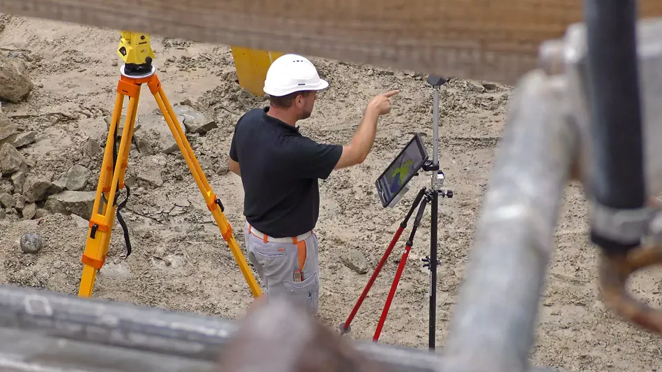 Baustelle mit Tablet