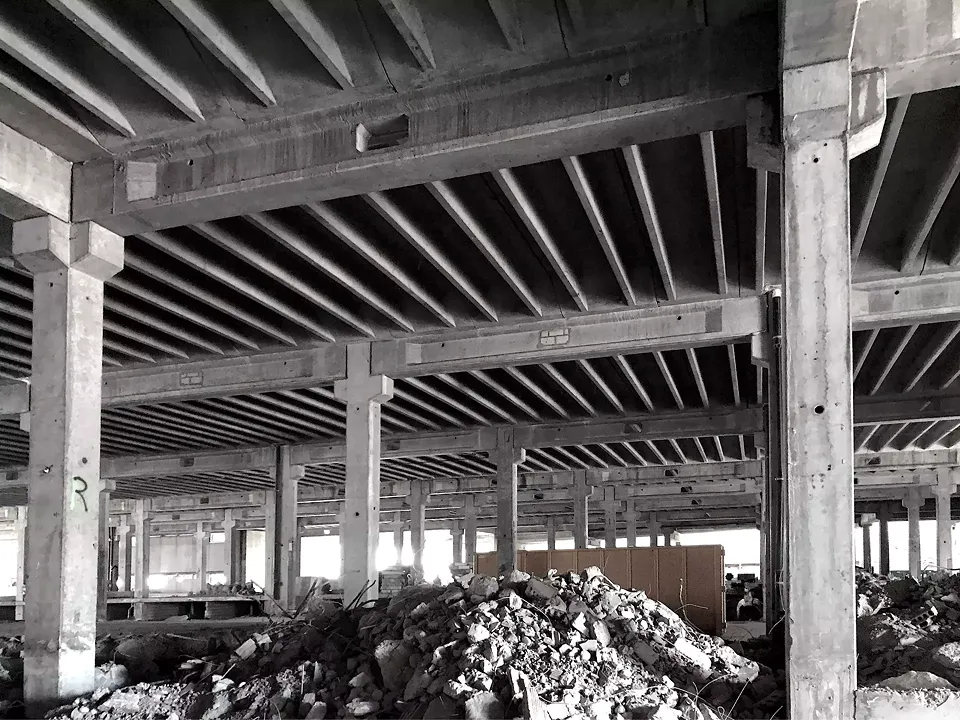 Bâtiment donneur en déconstruction, Lysbüchel, Volta Nord, Bâle